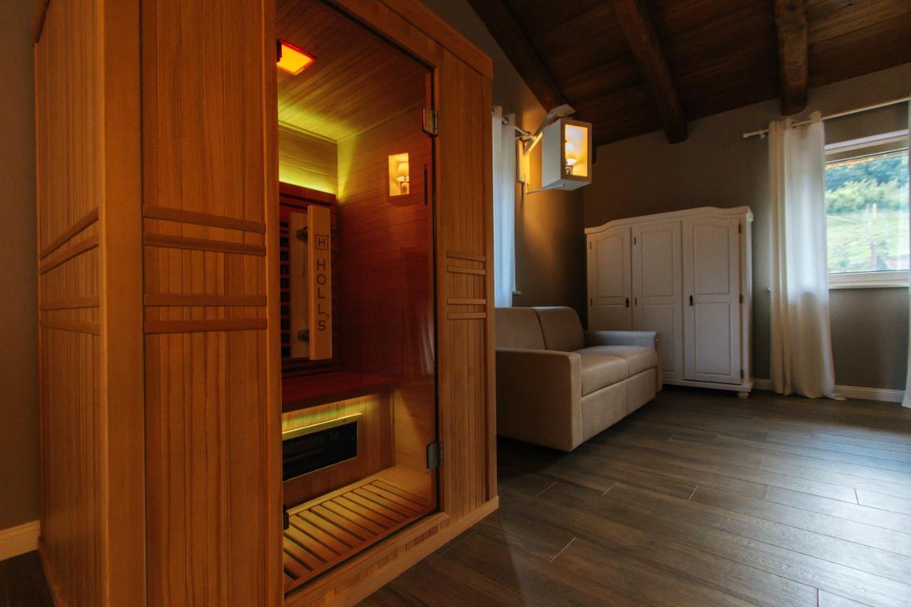 Agriturismo Agli Ulivi サルッツォ エクステリア 写真